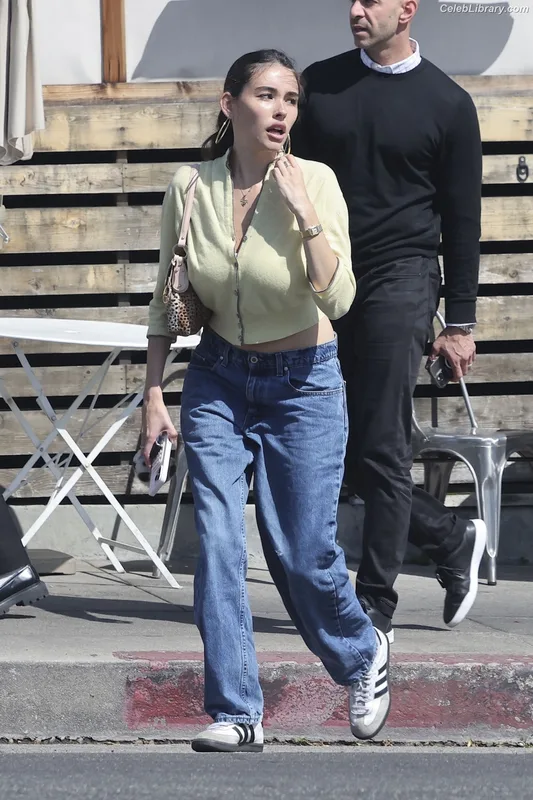 Madison Beer photo 2 of 3479