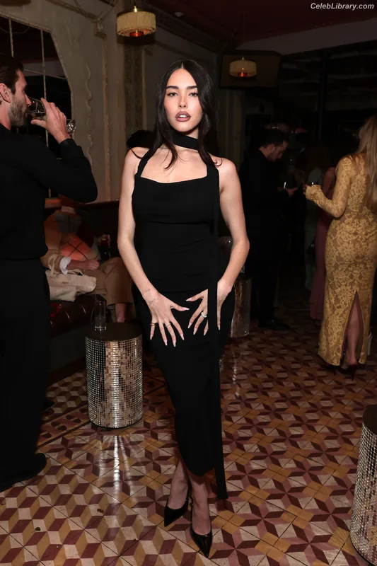 Madison Beer photo 17 of 3479