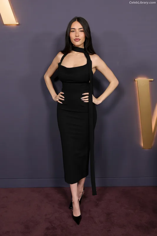 Madison Beer photo 1 of 3479
