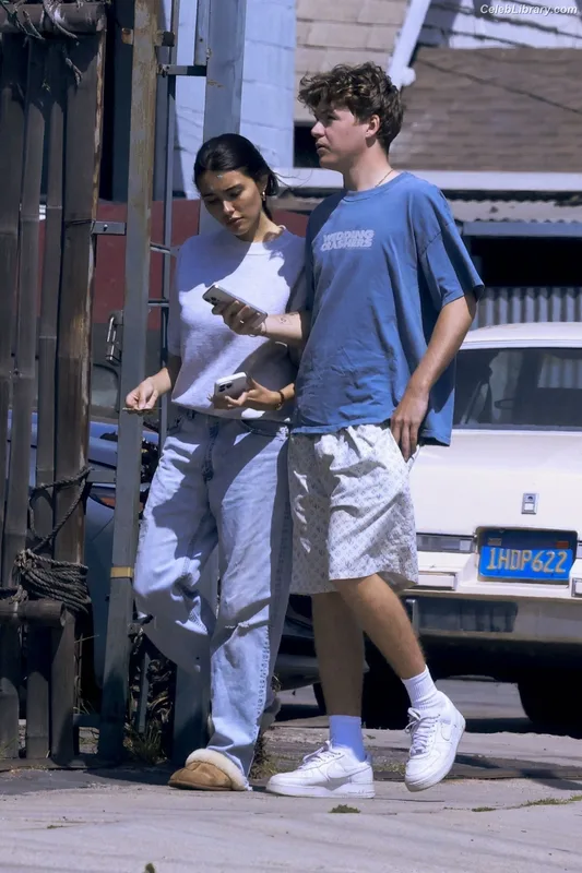 Madison Beer photo 15 of 3479