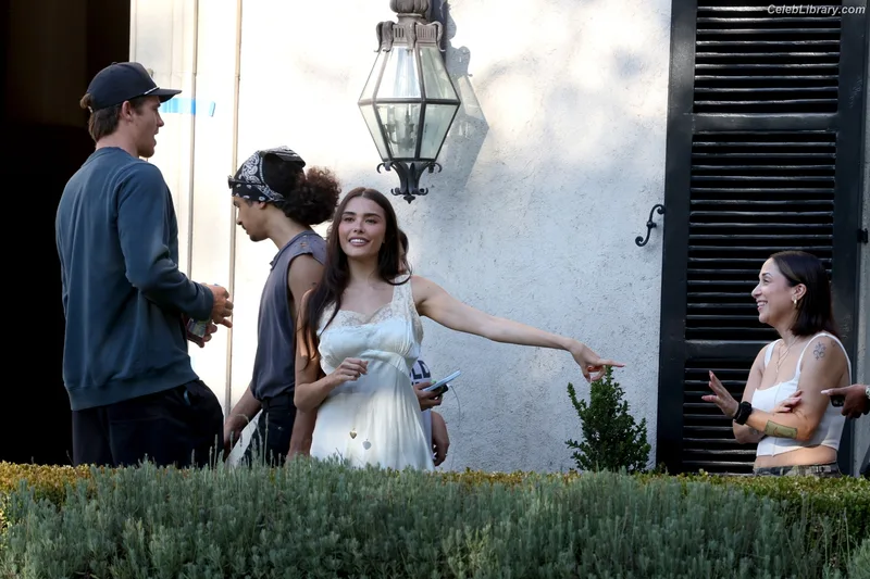 Madison Beer photo 1 of 3479