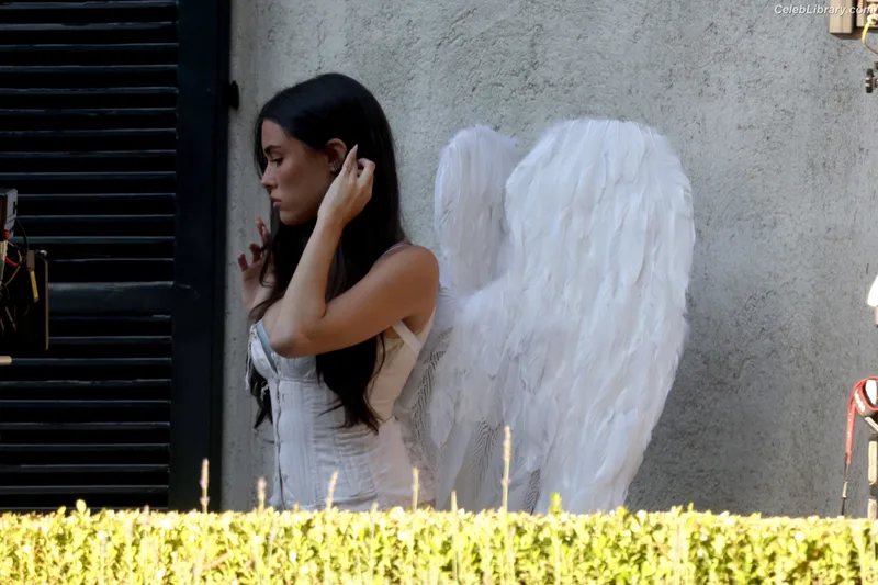 Madison Beer photo 9 of 3479