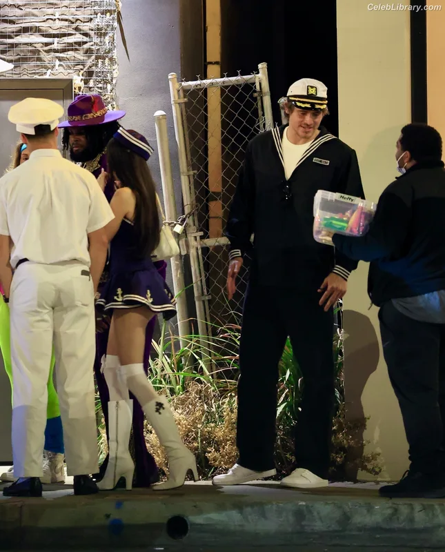 Madison Beer photo 21 of 3479