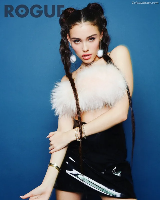 Madison Beer photo 15 of 3479