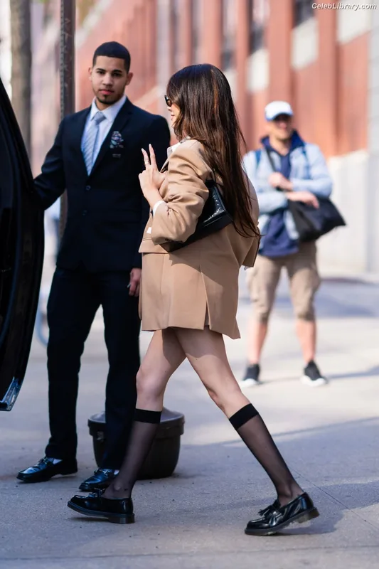Madison Beer photo 2 of 3479