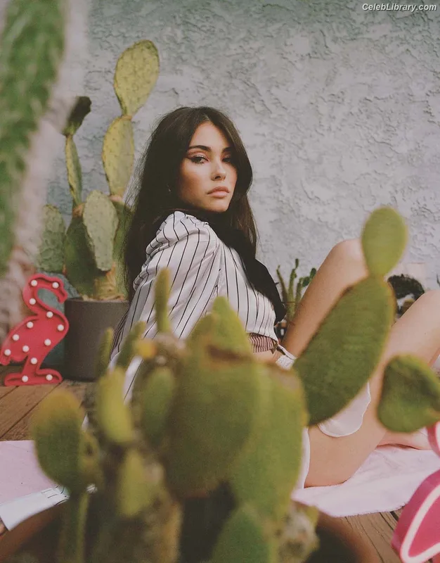 Madison Beer photo 13 of 3479
