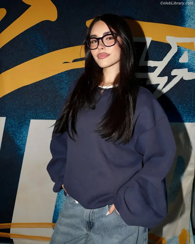 Madison Beer photo 24 of 3479