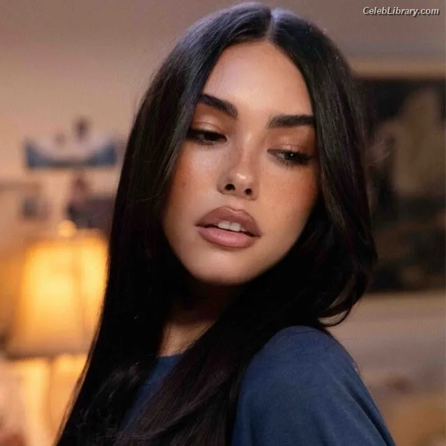 Madison Beer photo 9 of 3479