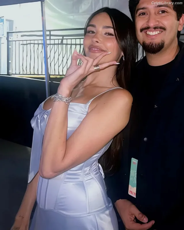 Madison Beer photo 8 of 3479