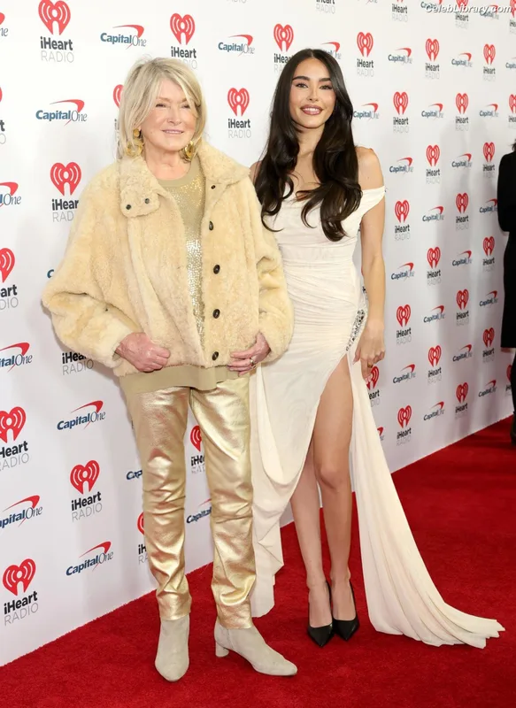 Madison Beer photo 1 of 3479