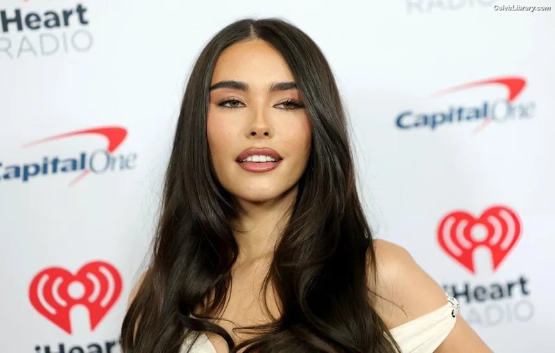 Madison Beer photo 5 of 3479