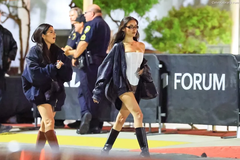 Madison Beer photo 22 of 3479