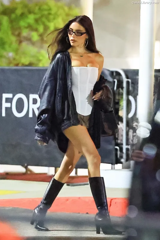 Madison Beer photo 5 of 3479