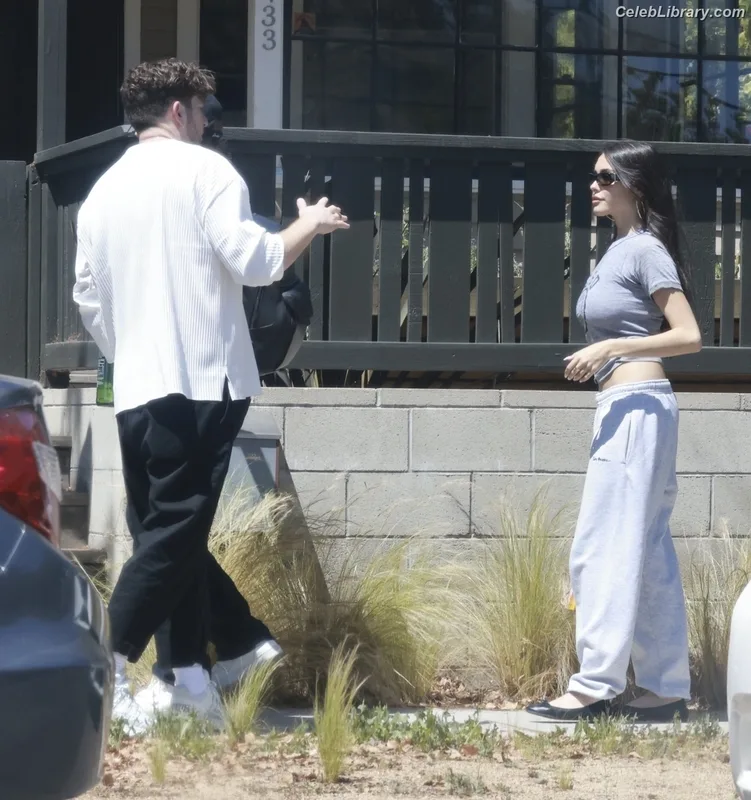 Madison Beer photo 10 of 3479