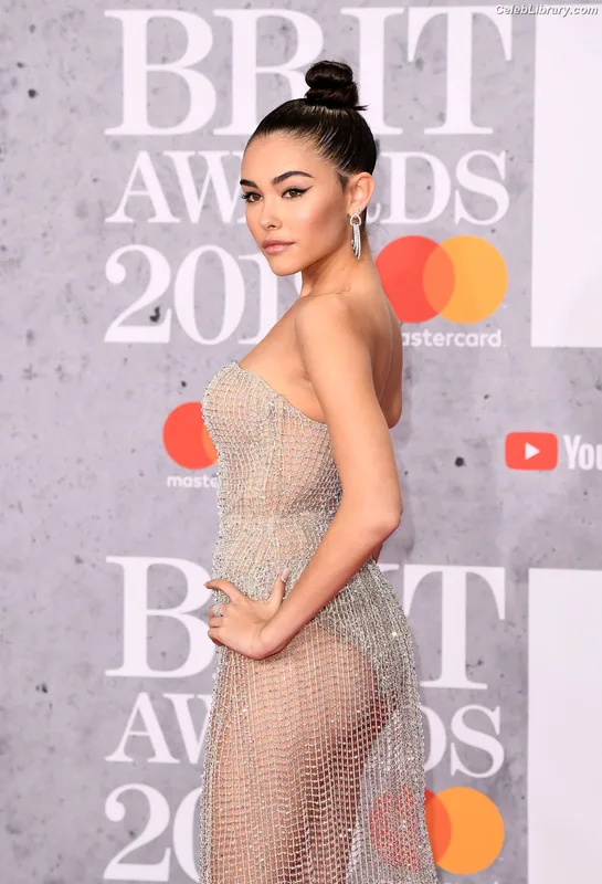 Madison Beer photo 16 of 3479