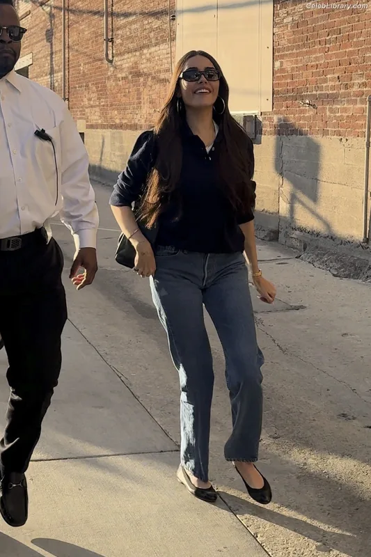 Madison Beer photo 22 of 3479