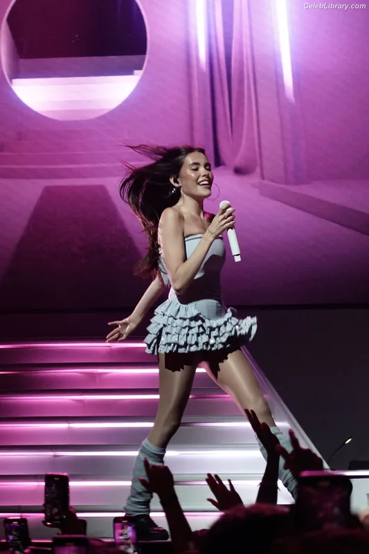 Madison Beer photo 13 of 3479