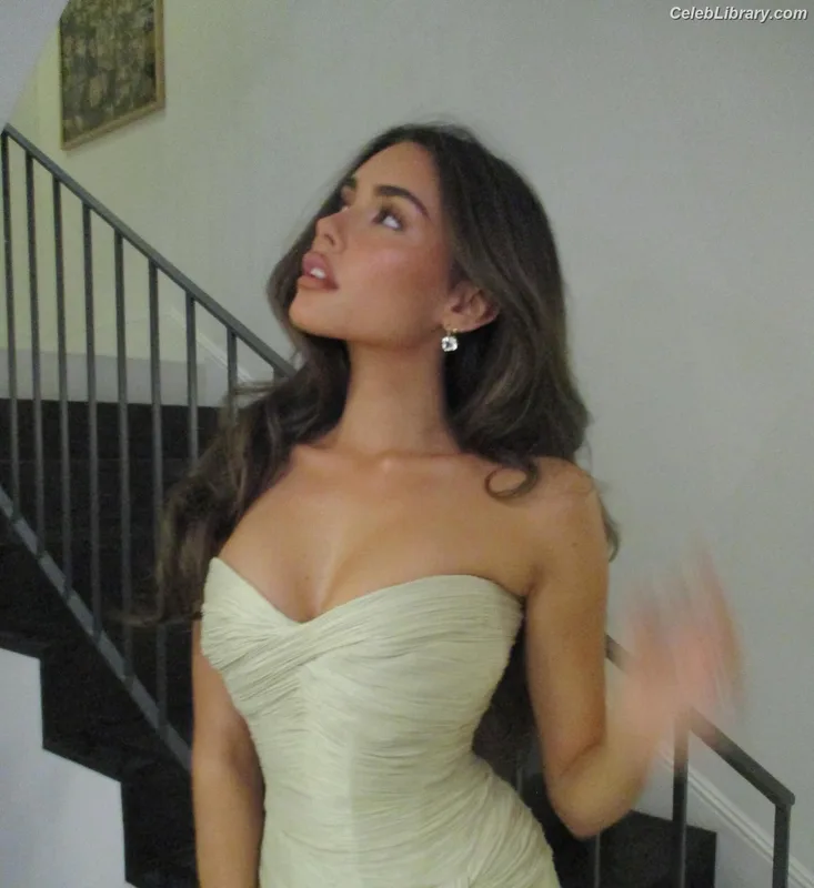 Madison Beer photo 6 of 3479