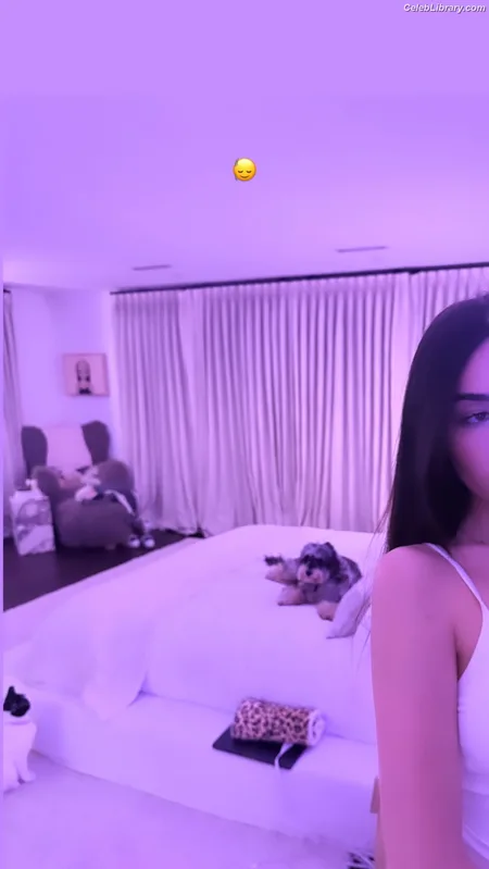 Madison Beer photo 5 of 3479