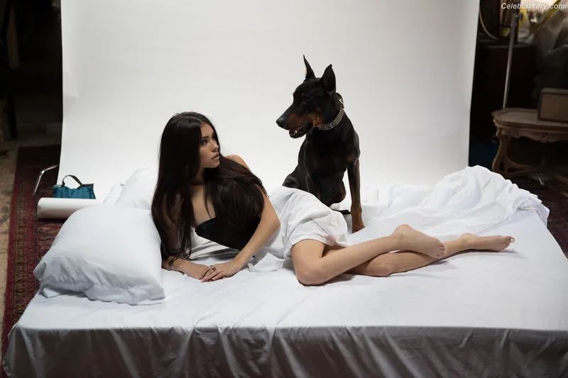 Madison Beer photo 17 of 3479