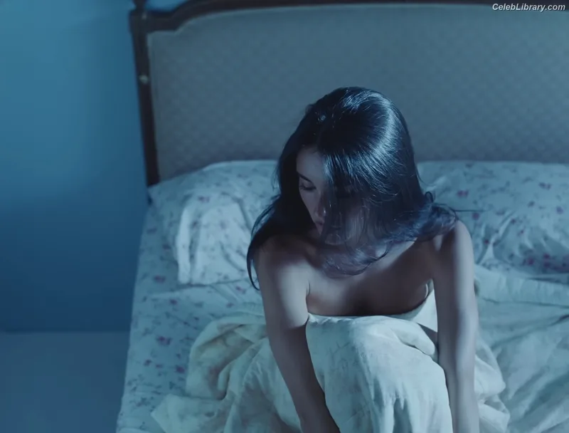 Madison Beer photo 18 of 3479