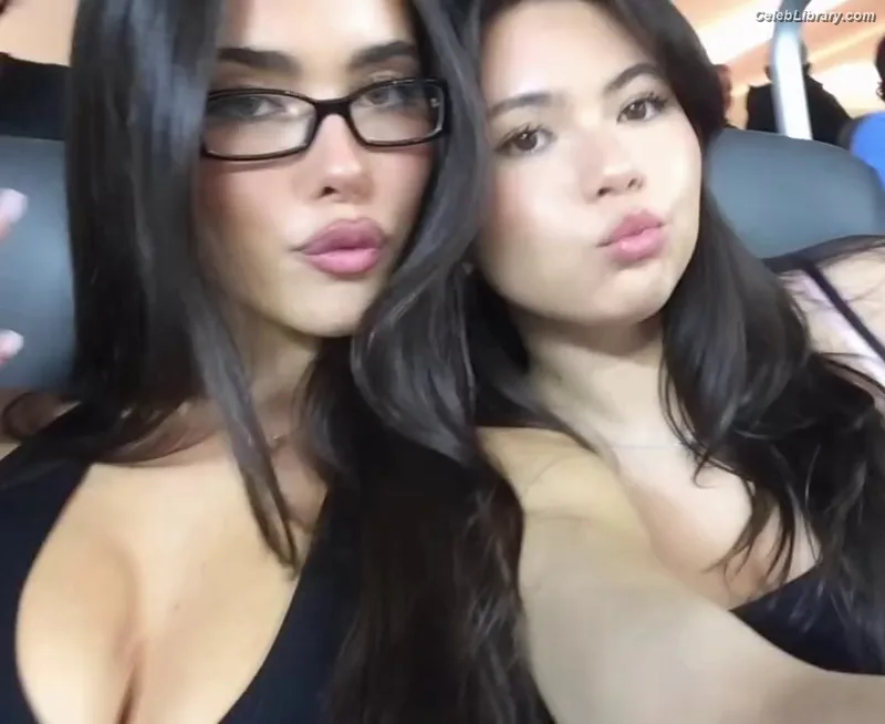Madison Beer photo 2 of 3479