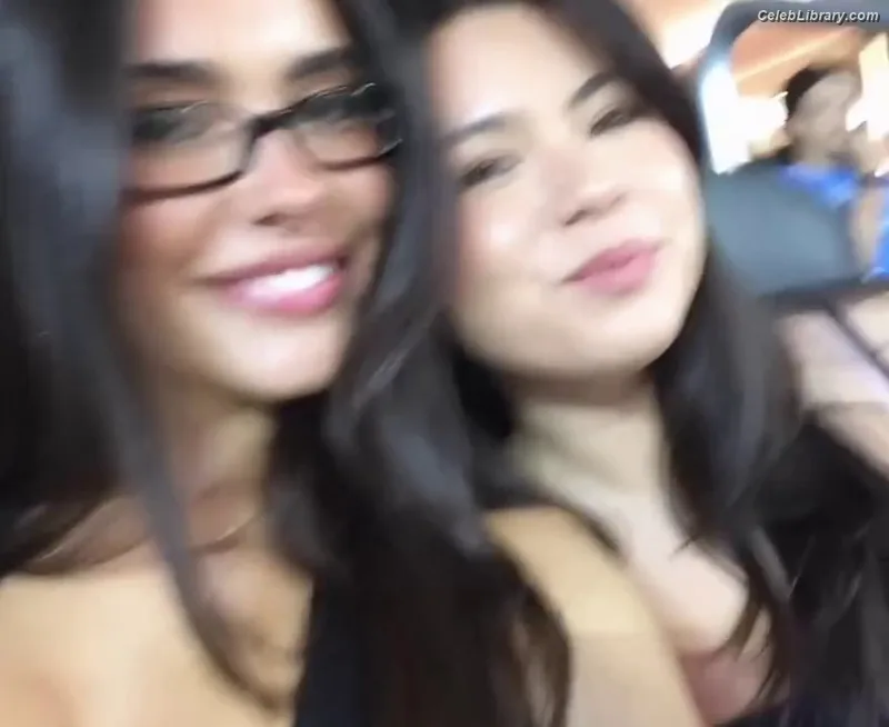 Madison Beer photo 4 of 3479