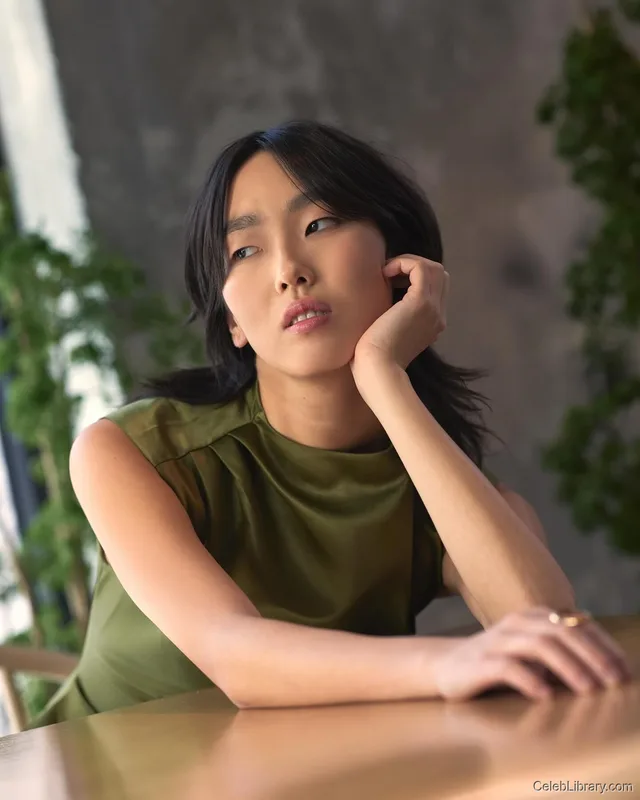 Madison Hu photo 3 of 16
