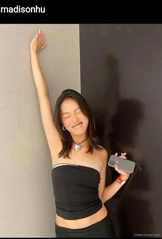 Madison Hu photo 12 of 16