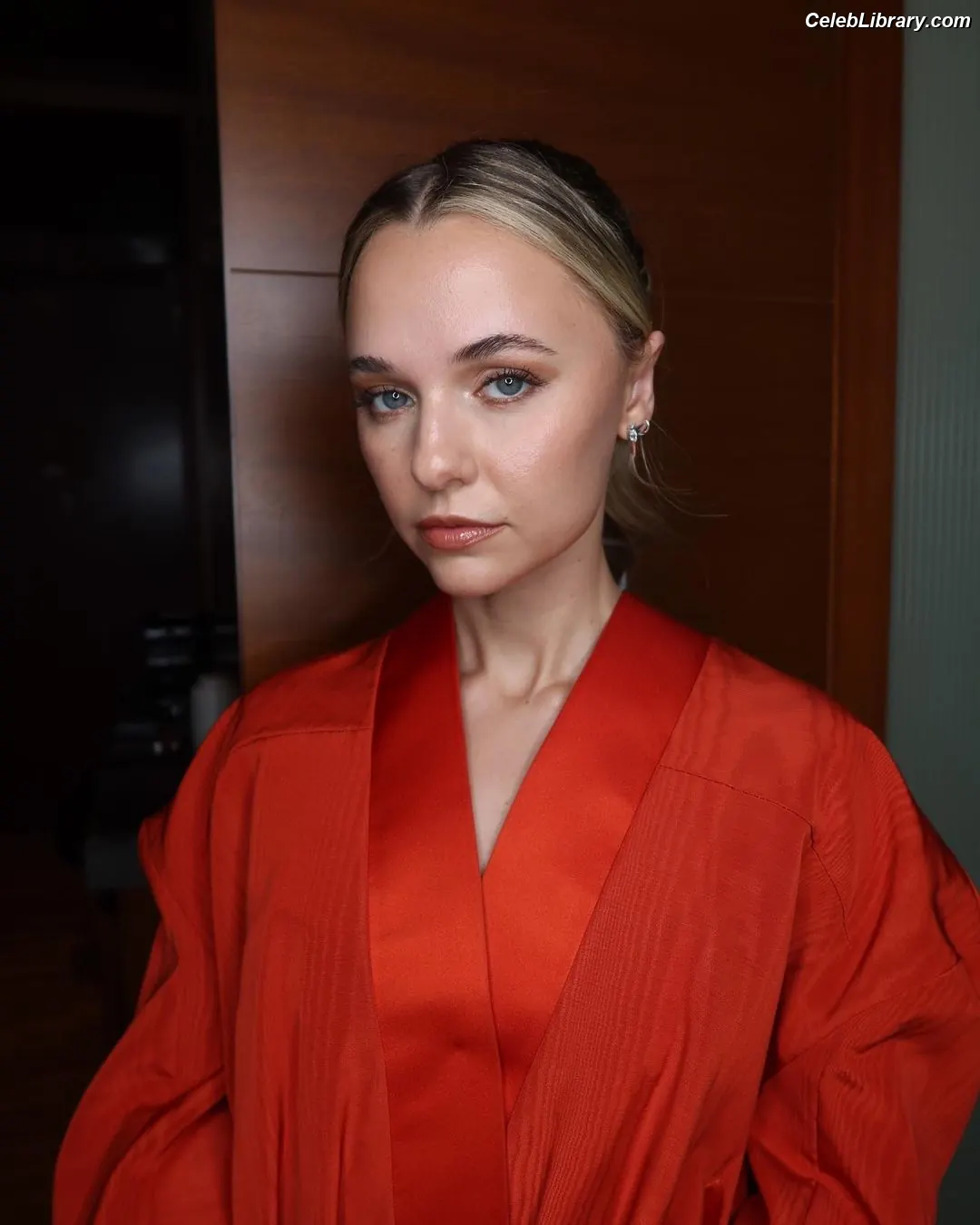 Madison Iseman photo 18 of 336