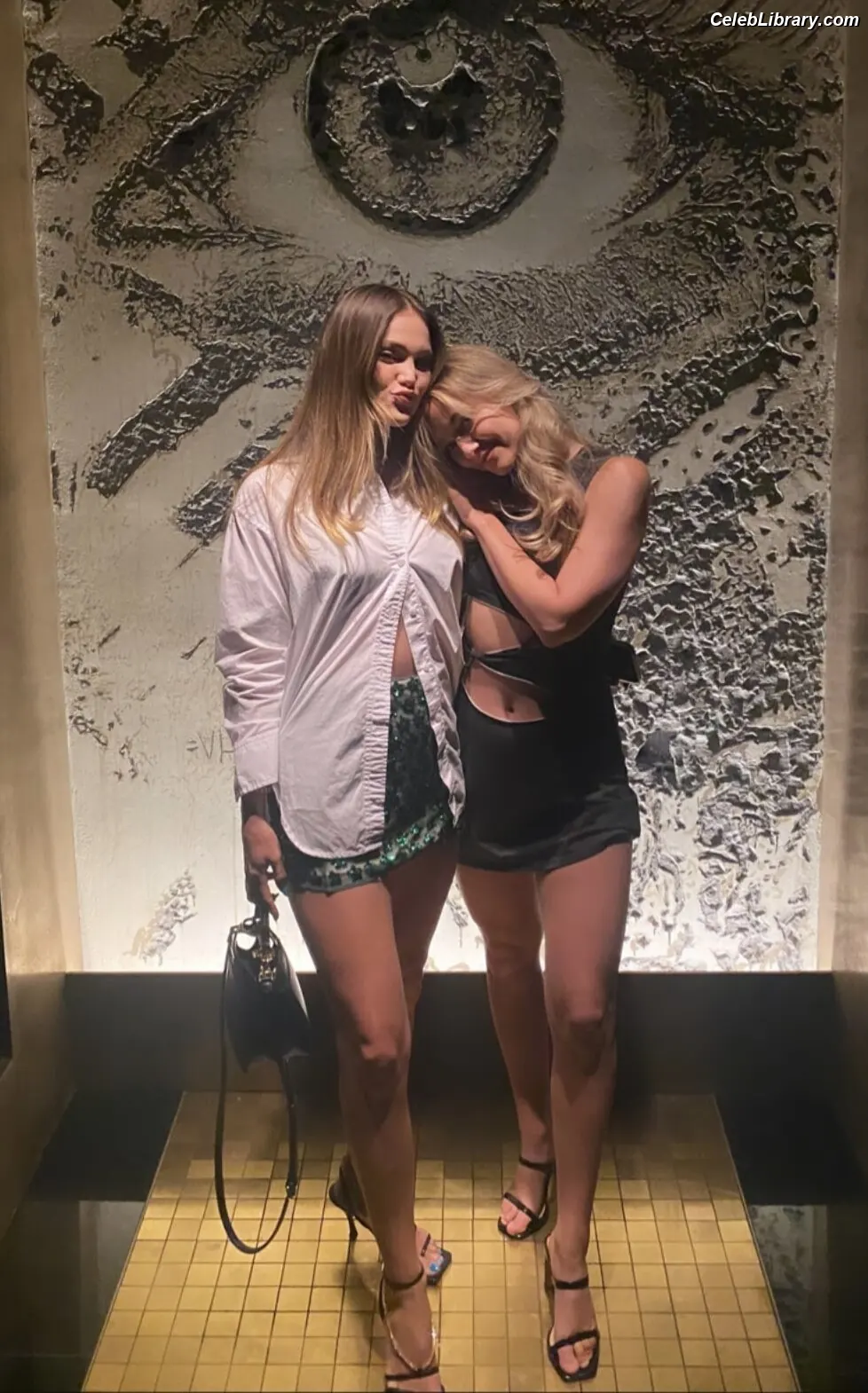 Madison Iseman photo 11 of 336