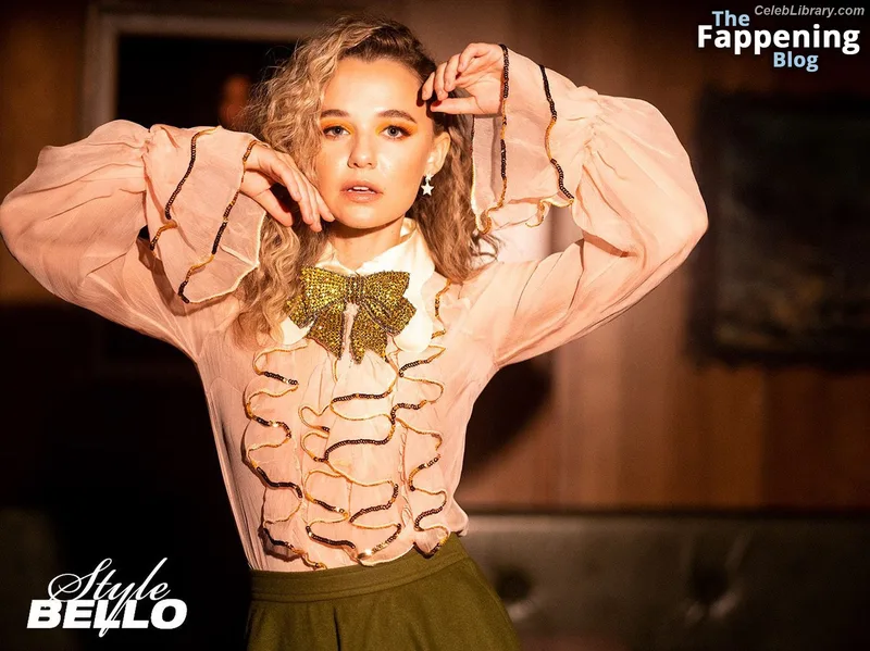 Madison Iseman photo 3 of 337