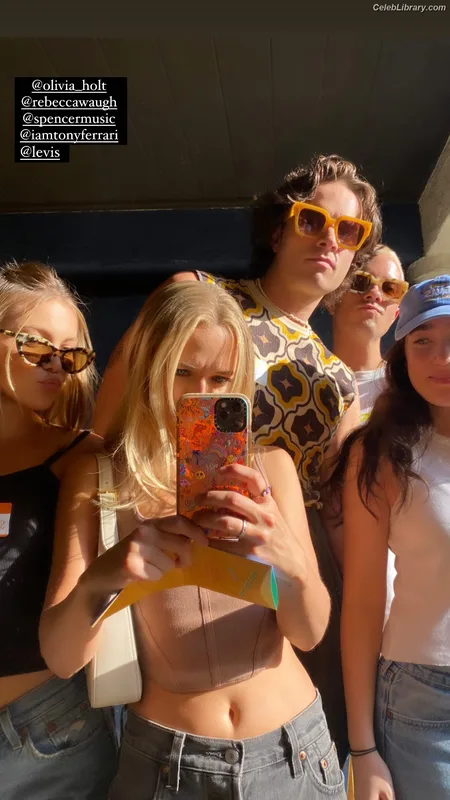 Madison Iseman photo 3 of 337