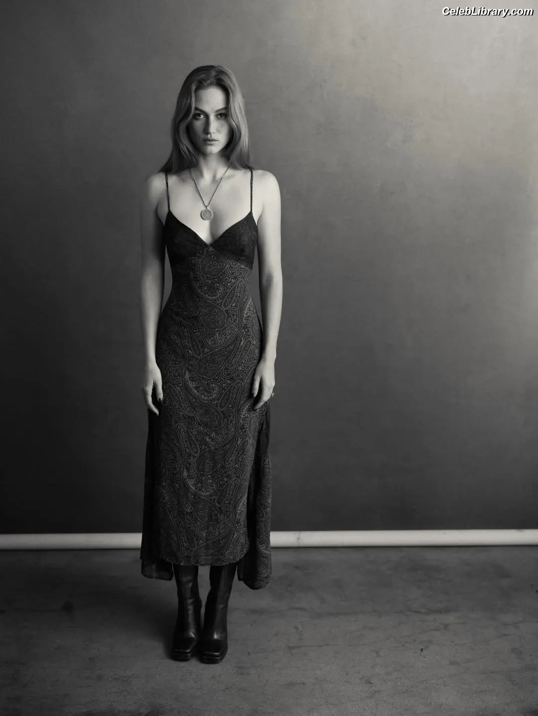 Madison Lintz photo 19 of 192