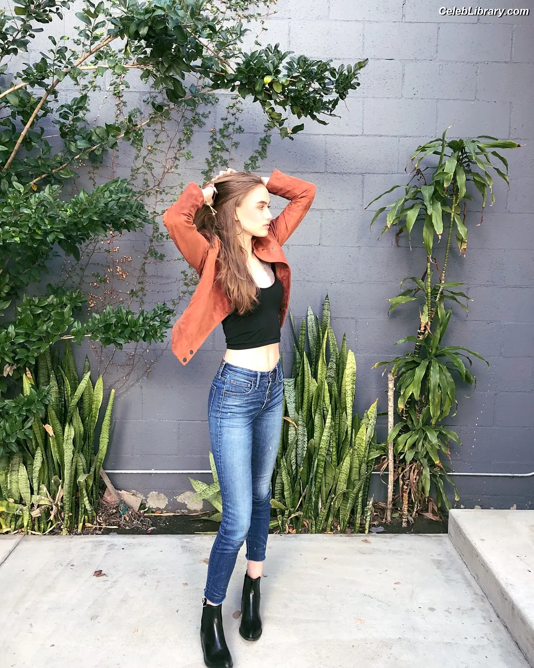 Madison Lintz photo 2 of 192