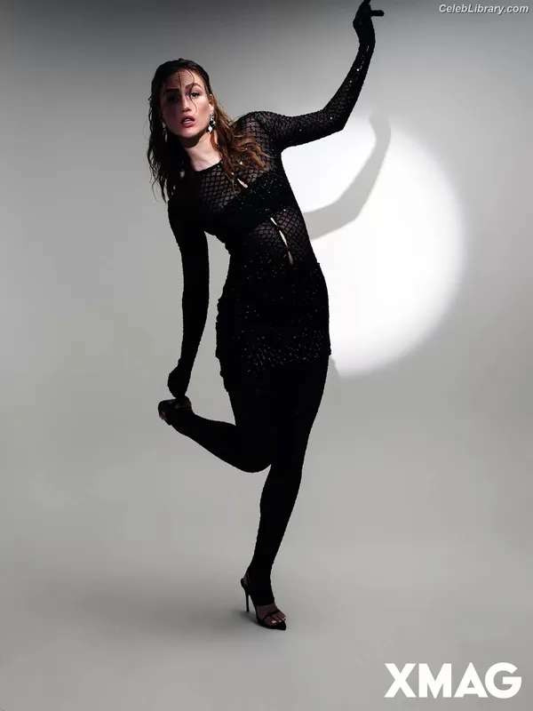 Madison Lintz photo 20 of 193