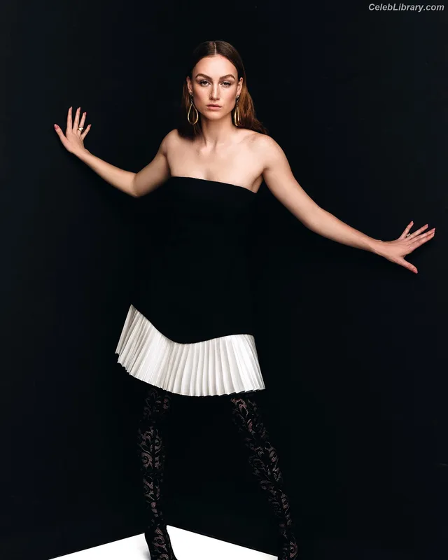 Madison Lintz photo 22 of 193