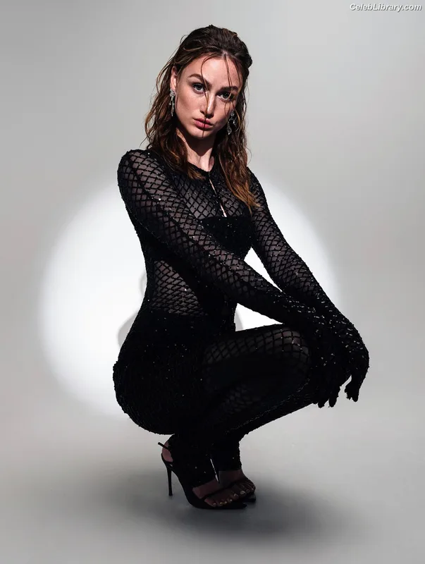 Madison Lintz photo 5 of 193