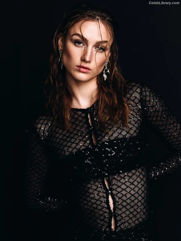 Madison Lintz photo 9 of 193