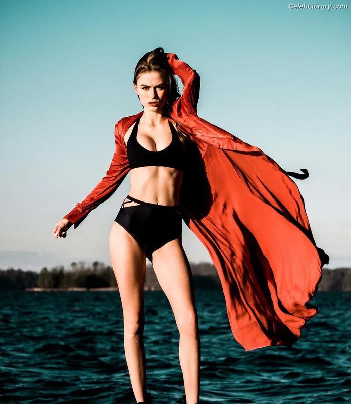 Madison Lintz photo 6 of 193