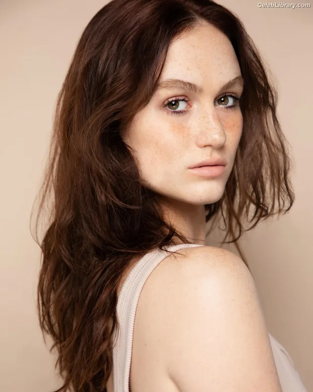 Madison Lintz photo 23 of 193