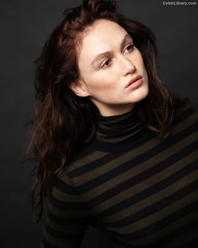 Madison Lintz photo 1 of 193