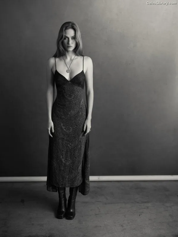Madison Lintz photo 19 of 193