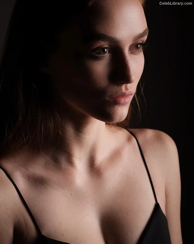 Madison Lintz photo 14 of 193