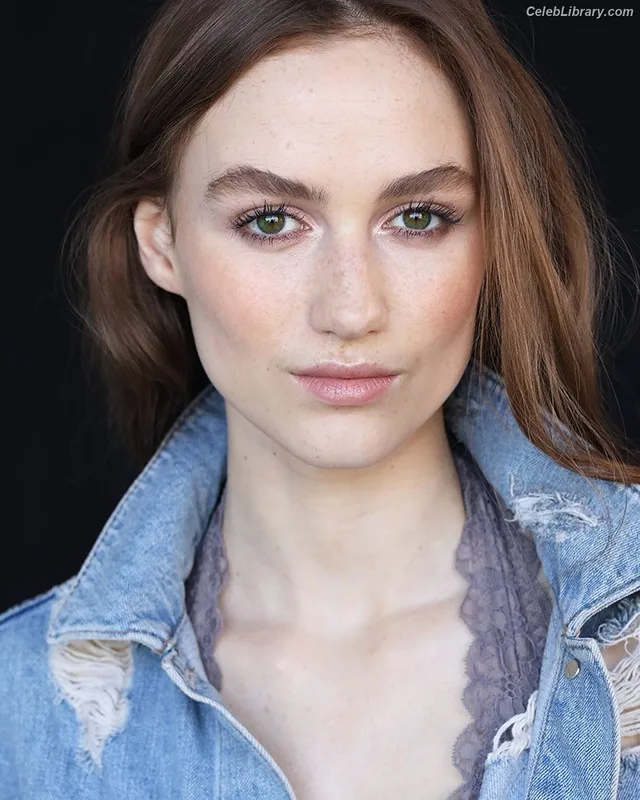 Madison Lintz photo 19 of 193
