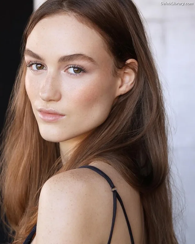 Madison Lintz photo 21 of 193