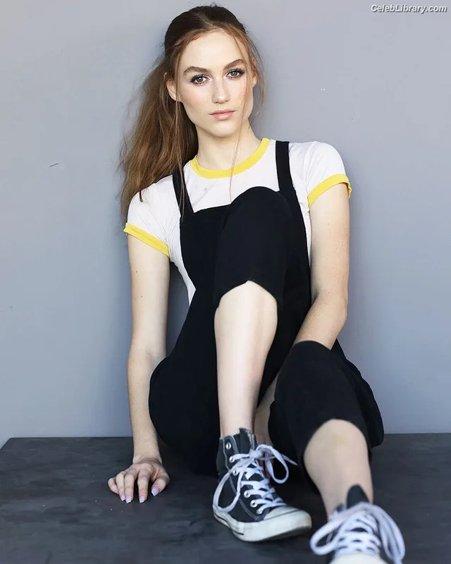 Madison Lintz photo 22 of 193