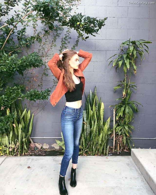 Madison Lintz photo 2 of 193