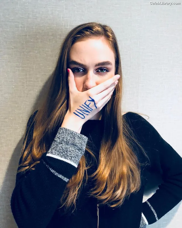 Madison Lintz photo 6 of 193