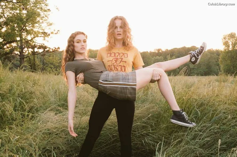 Madison Lintz photo 15 of 193